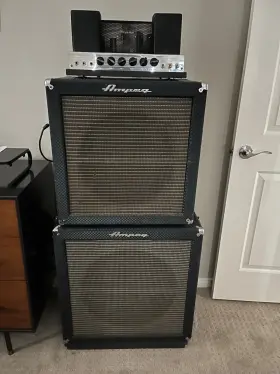 B18n Ampeg Combo Tube Amplifier With 15 Inch Extension Speaker