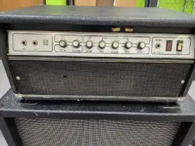 Svt-v9 Ampeg 1970s Instrument Amplifier