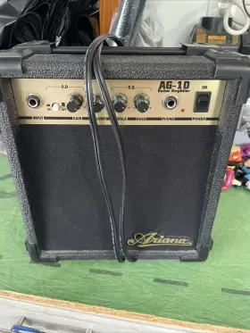 Ag-10 Arai Co Ariana Guitar Amplifier 10w Tested