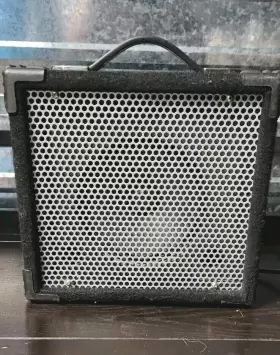 Aa-010-nl Axl Guitar Amp 10 Watts