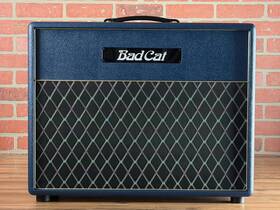 Bad Cat 850067710219 Black Custom 1x12 Inch 60-watt Extension Electric Guitar Cab - Na