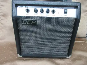 Gm-10 Bcp Very Nice Guitar Amplifier Powers Up