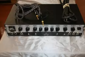 Bx2000h Behringer Bass Amp With Cables