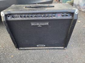 Behringer Gmx210 Berhringer V Tone Guitar Amplier Built In Effects