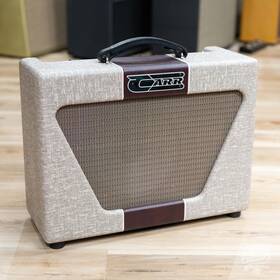 Carr Superbee10-fawn/wine Amps Super Bee 10w 1x10 Inch Combo Fawn Slub/wine