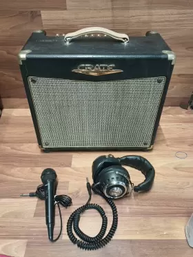 Rfx-30 Crate Amplifier With Microphone And Headphones Working Fine