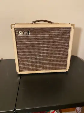 Vc-2110 Crate Vc-2110/2110r Vintage Series 15w Tube Amplifier With 10 Inch Speaker And Extra Set Of Tubes