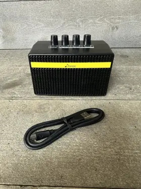 2939 Donner Mini Portable 2 Channel Electric Guitar Amp 3w Rechargeable Small Black