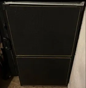 E810v4 Eden 1000 Watt Bass Cab With 8 X 10 Inch Eminence Drivers