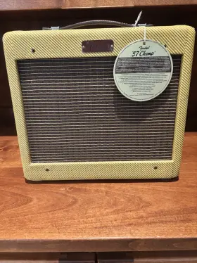 007-6938-000 Fender Ft57 Custom Champ 1x8 Inch 5 Watt Combo Tube Amp Made In Usa