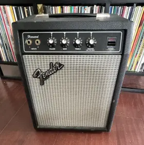11983 Fender Harvard 20w Solid State 1x10 Combo Guitar Amp 1981