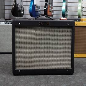 Fender 120636120605 Blues Junior Iv 1 X 12-inch 15-watt Tube Combo Amp - Black Used