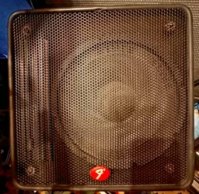 1270p Fender Pump Up The Volume Anywhere Powered Monitor