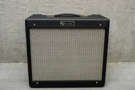 19351 Fender Used Blues Junior 15-watt Combo - Black