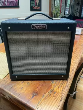 2231300010 Fender Pro Junior Iv Ltd Guitar Combo Amplifier