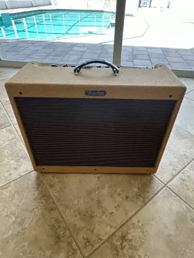 2231500013 Fender Tube Combo Amp 15w - Brown