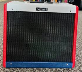 Fender 2231500551 Special Run Blues Jr Iv Tube Guitar Amplifier 15 Watts Red White And Blue