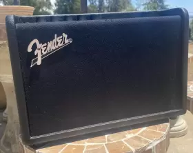2310100000 Fender Mustang Gt40 Guitar Amplifier Lightly Used In Near Mint Condition Beauty