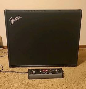 Fender 2310300000 Mustang Gt 200-watt Guitar Amplifier With Footswitch - Black