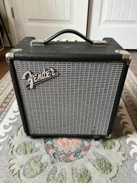 2370100000 Fender Rumble 15 Bass Amp