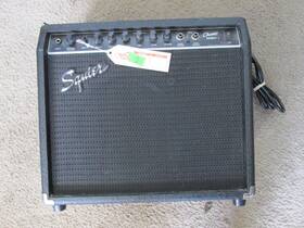 Fender 25gr Rare Squeir Champ By Guitar Amplifier Music Amp