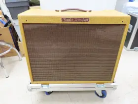 5e8-a Fender Twin-amp Model Ft57 2 X 12 Inch Tube Amp With Roadie Ata Case Casters