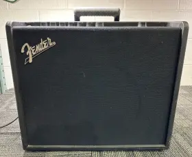 7711780000 Fender Mustang Gt 100 Generation 3 Amplifier - Black With Celestion 12 Inch