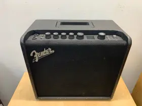 E10035395 Fender 885978992515 Mustang Lt25 25w Guitar Combo Amplifier