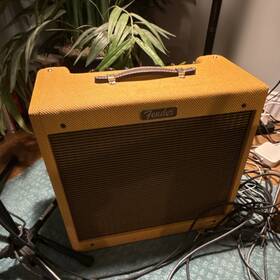 Fender B998298 Blues Junior Combo Vacuum Tube Guitar Amplifier For Electric