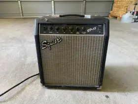 Bp-15 Fender Bp15 Squier Bass Guitar Amp - Parts Or Repair