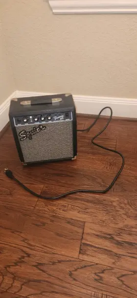 Crih21002565 Fender Guitar Amplifier Used