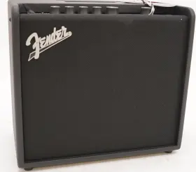 Fen2311100000 Fender Mustang Lt25 120v Guitar Amplifier