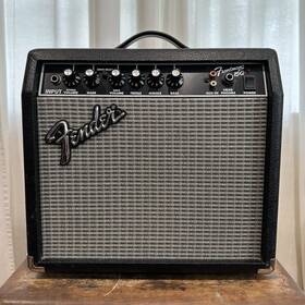 Fender Ia03f-03110 Frontman 15g 15w Solid State 2-channel Combo Practice Amp 8 Ohm