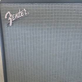 Fender Ict20097519 Rumble 40 Combo Bass Guitar Amplifier Solid State 40w 8 Ohms