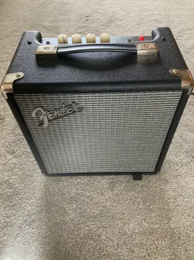 Ictg24705245 Fender Bass Amplifier Rumble 15 With Cable And Headphones
