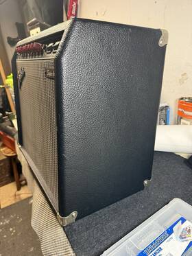 Fender Lo-38618 Super 60 60w Vacuum Tube Combo Amp 1x12 2-channel 8 Ohm