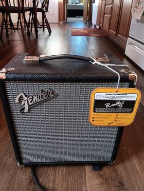 Fender Pr-2840 Rumble 15 Bass Guitar Combo Amplifier 15w Solid State Practice Amp