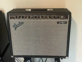 Pr-424 Fender Vintage Princeton Chorus Guitar Amplifier Dsp Pr424 W Cover
