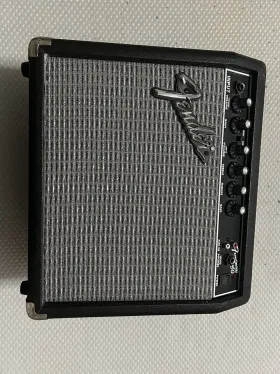 Pr-465 Fender Frontman 15g 15w Solid State 2-channel Combo Amp 1 Speaker 8 Ohm