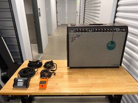 Fender Pr-5184 Tone Master Twin Reverb Amp With Cover Footswitch Boss Ds-1