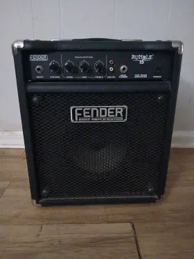 Pr-848 Fender Rumble 15 Bass Guitar Amp Amplifier Excellent Condition