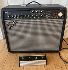 Fender Pr444 Cyber Deluxe Amp Pr 444 Guitar Amplifier Footswitch And Celestion G12t-100
