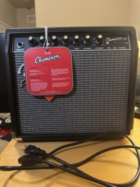 Tgpb22003424 Fender Champion 20 Combo Solid State Guitar Amplifier 20w Tags On