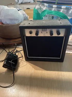 Dc500ma First Act Al103 222 Black Battery Operated 14v Guitar Amplifier With Adap