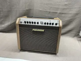 494-000-582 Fishman 605609155795 Loud Box Mini Charge Model - Used