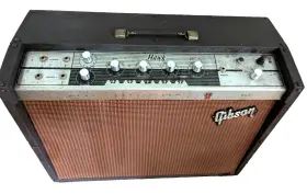 Ga-25rvt Gibson Hawk Guitar Amplifier 1960s With Footswitch