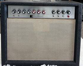 Gibson Gss50 1960s Vintage Combo Electric Guitar Amplifier In Great Shape