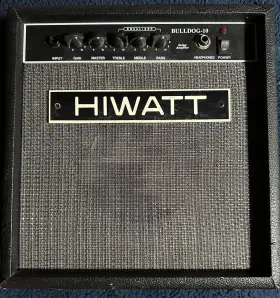 Bulldog-10 Hiwatt Guitar Amp 9w Clean Works With Headphone Jack M46000212