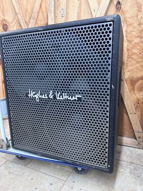 Hughes & Kettner 215h And Bass Custom Series Speaker Cabinet