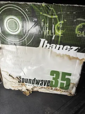 S050902180 Ibanez 2005 Soundwave 35 Watt Bass Amp